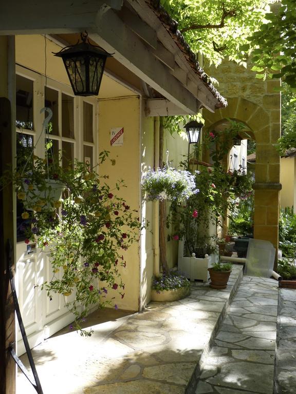 Le Petit Chaperon Rouge Ξενοδοχείο Coux-et-Bigaroque-Mouzens Εξωτερικό φωτογραφία